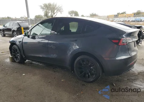 2022 Tesla Model Y z USA, uszkodzony, nr VIN 7SAYGDEE2NF387480
